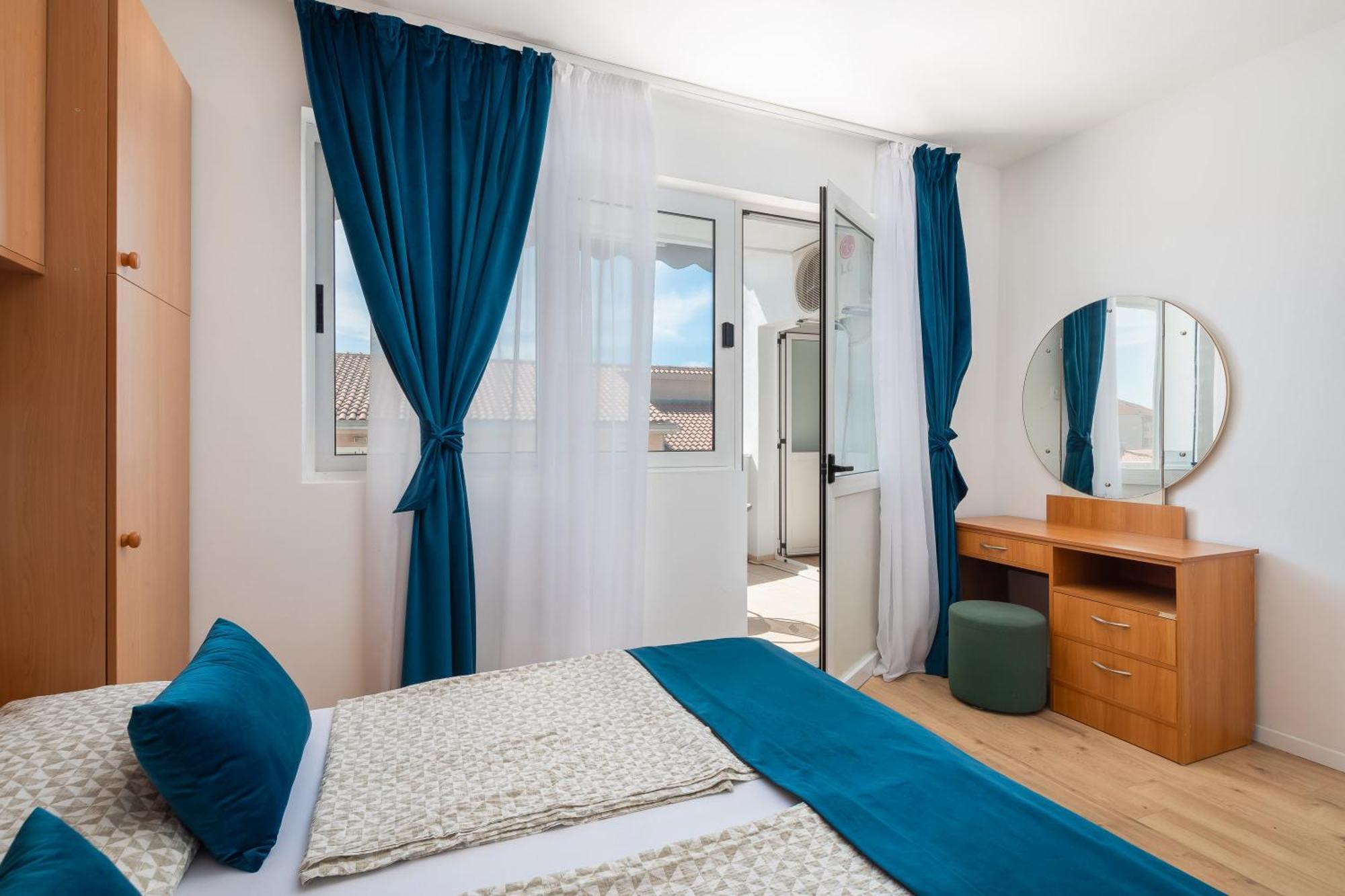 Apartments Near Central Beach With Free Parking ماكارسكا المظهر الخارجي الصورة